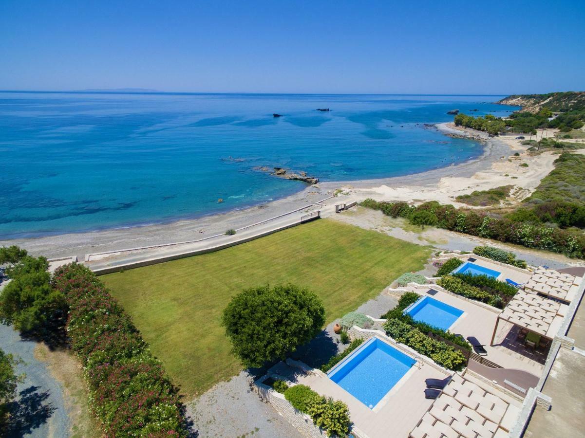 Mary Beach Rodakino Exterior photo